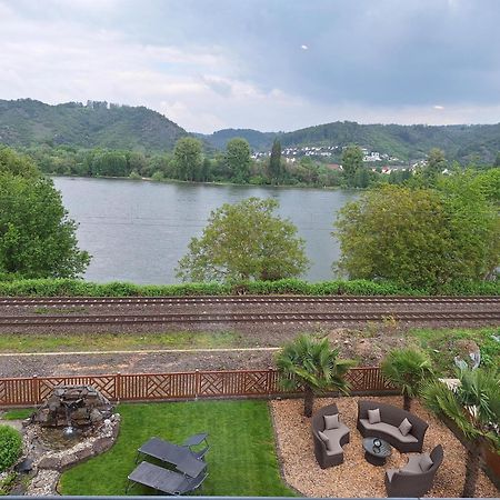 Ferienwohnung Rhens Am Rhein エクステリア 写真