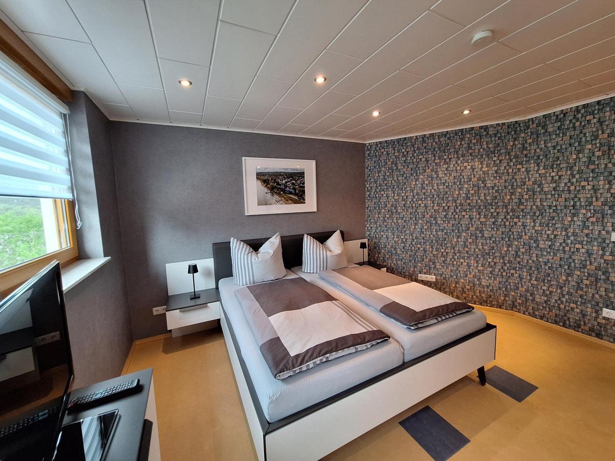 Ferienwohnung Rhens Am Rhein エクステリア 写真